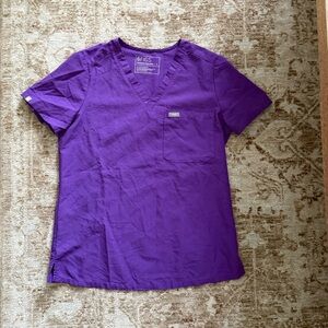 Figs Women's Short Sleeve V-Neck Scrub Top in Purple